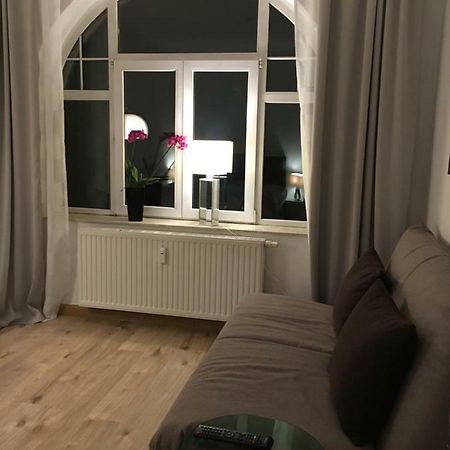 Gemuetliche Ferienwohnung Im Erdgeschoss- Jenaer Strasse Erfurt Ngoại thất bức ảnh