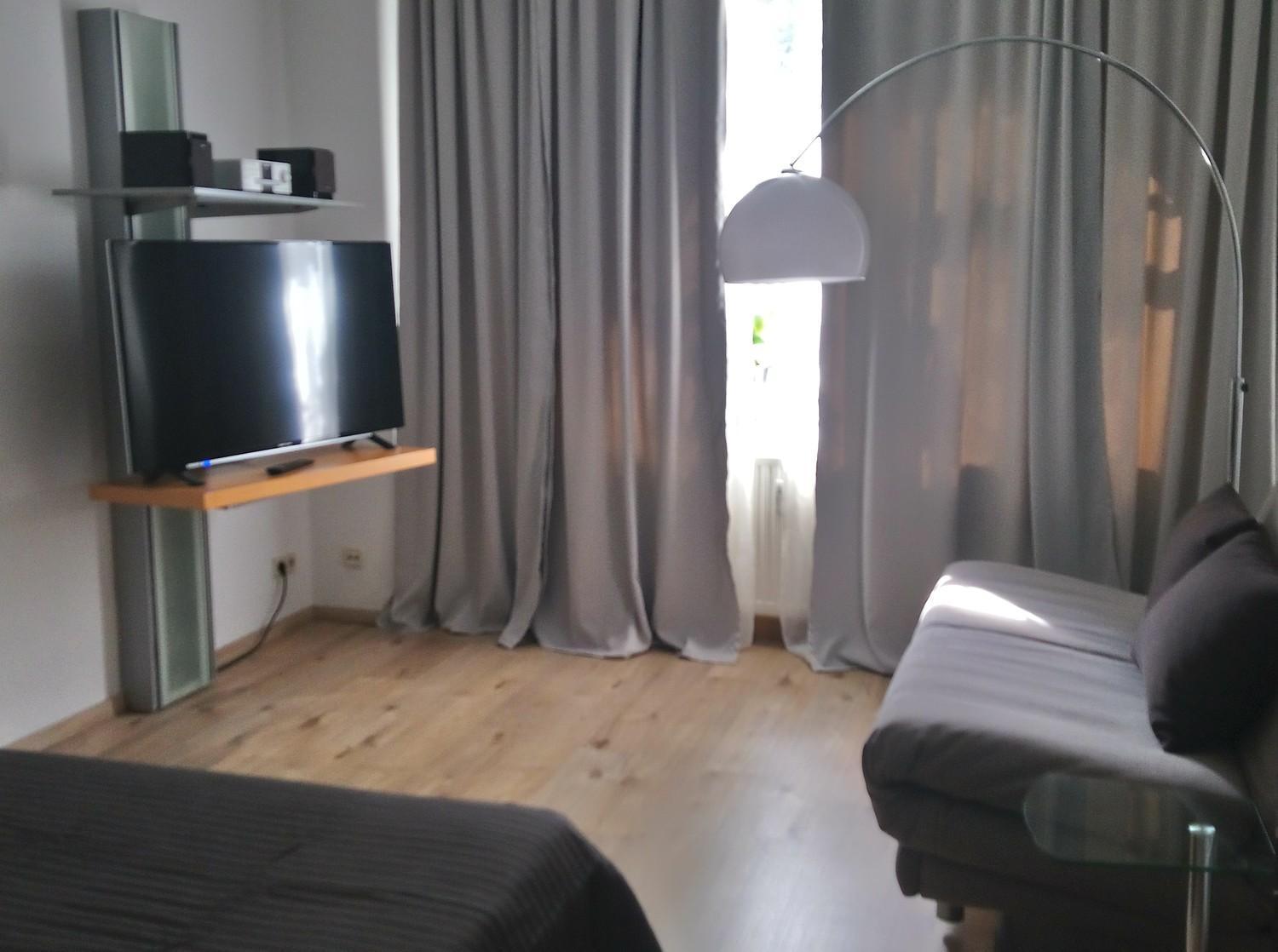 Gemuetliche Ferienwohnung Im Erdgeschoss- Jenaer Strasse Erfurt Ngoại thất bức ảnh