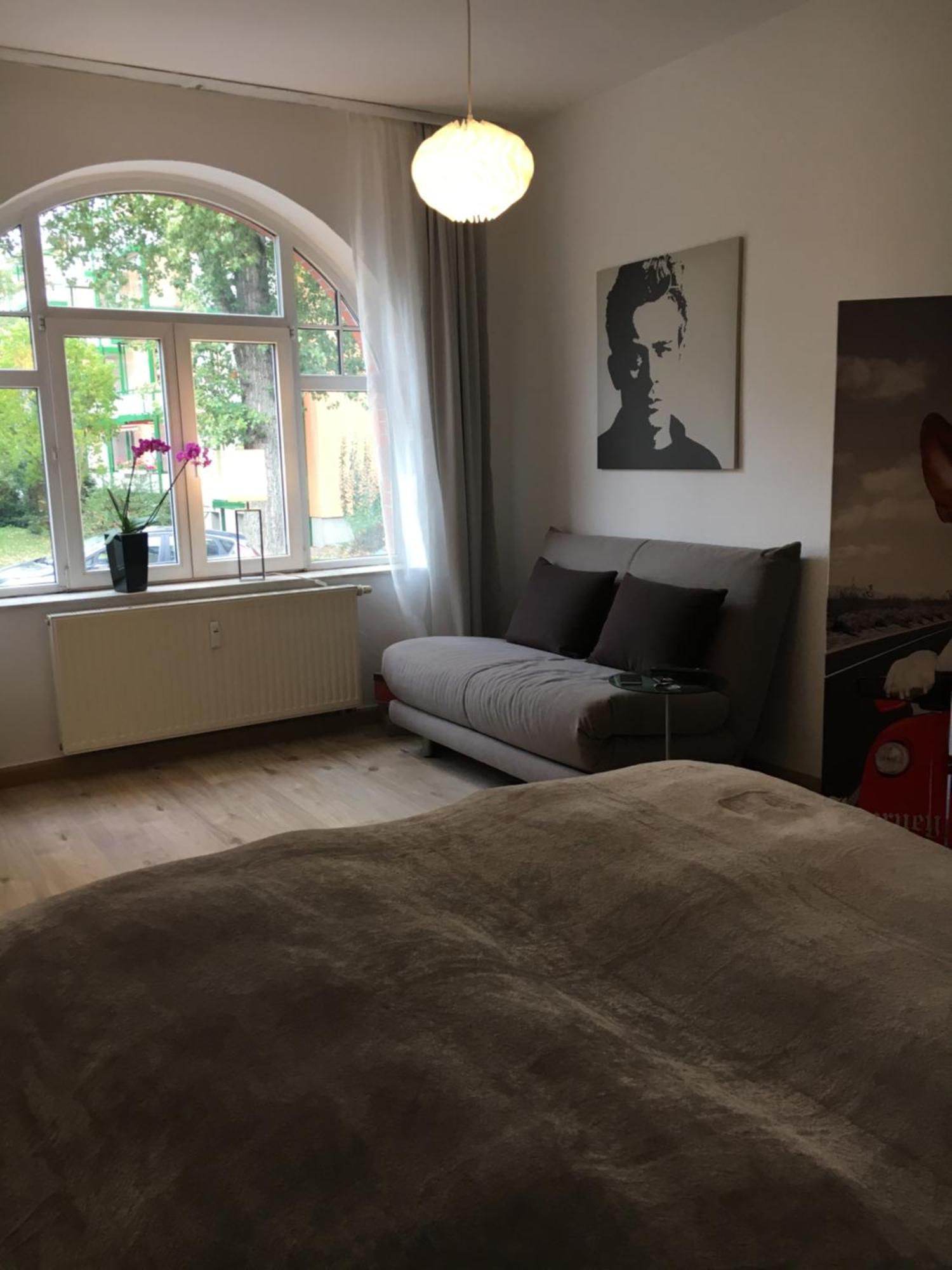 Gemuetliche Ferienwohnung Im Erdgeschoss- Jenaer Strasse Erfurt Ngoại thất bức ảnh