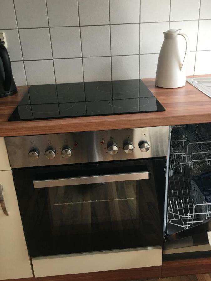 Gemuetliche Ferienwohnung Im Erdgeschoss- Jenaer Strasse Erfurt Ngoại thất bức ảnh