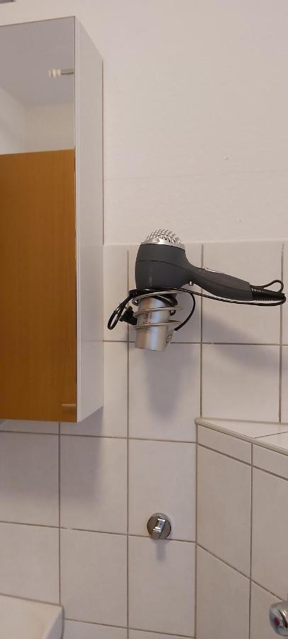 Gemuetliche Ferienwohnung Im Erdgeschoss- Jenaer Strasse Erfurt Ngoại thất bức ảnh
